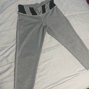 Athletic Capri Leggings